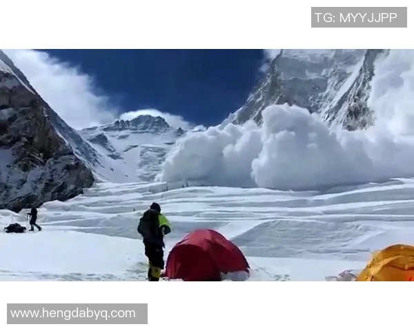 实时新闻攀登人生的巅峰周芳与深度对话的启示与反思